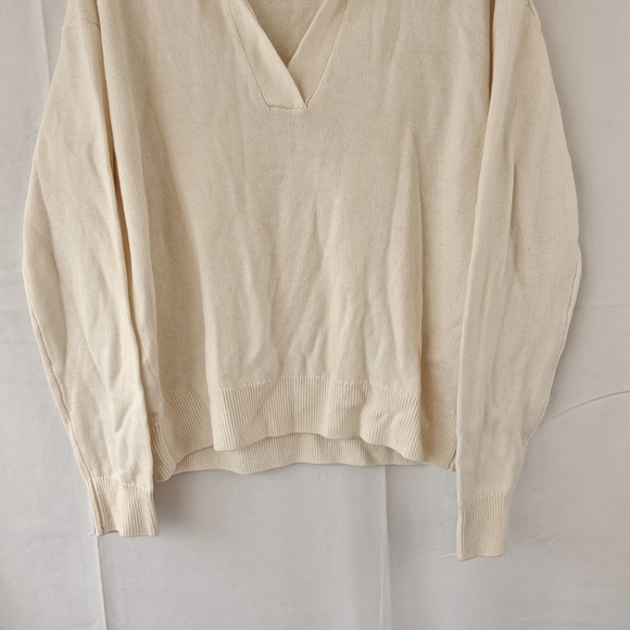 Aritzia Wilfred Clara Merino Wool Waist V-Neck Sweater In Light Birch Size SMALL - Picture 7 of 16